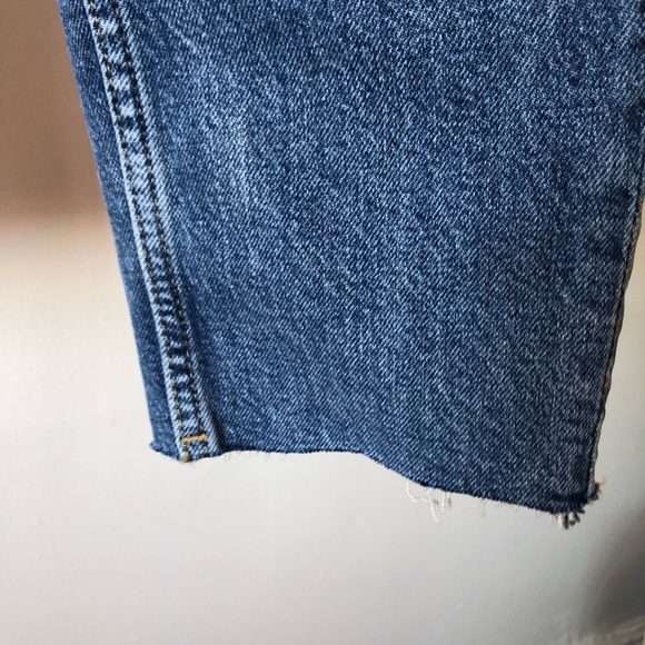 ❤️Zara High-Waisted Raw Hem Blue Jeans Size 4 - Picture 4 of 5